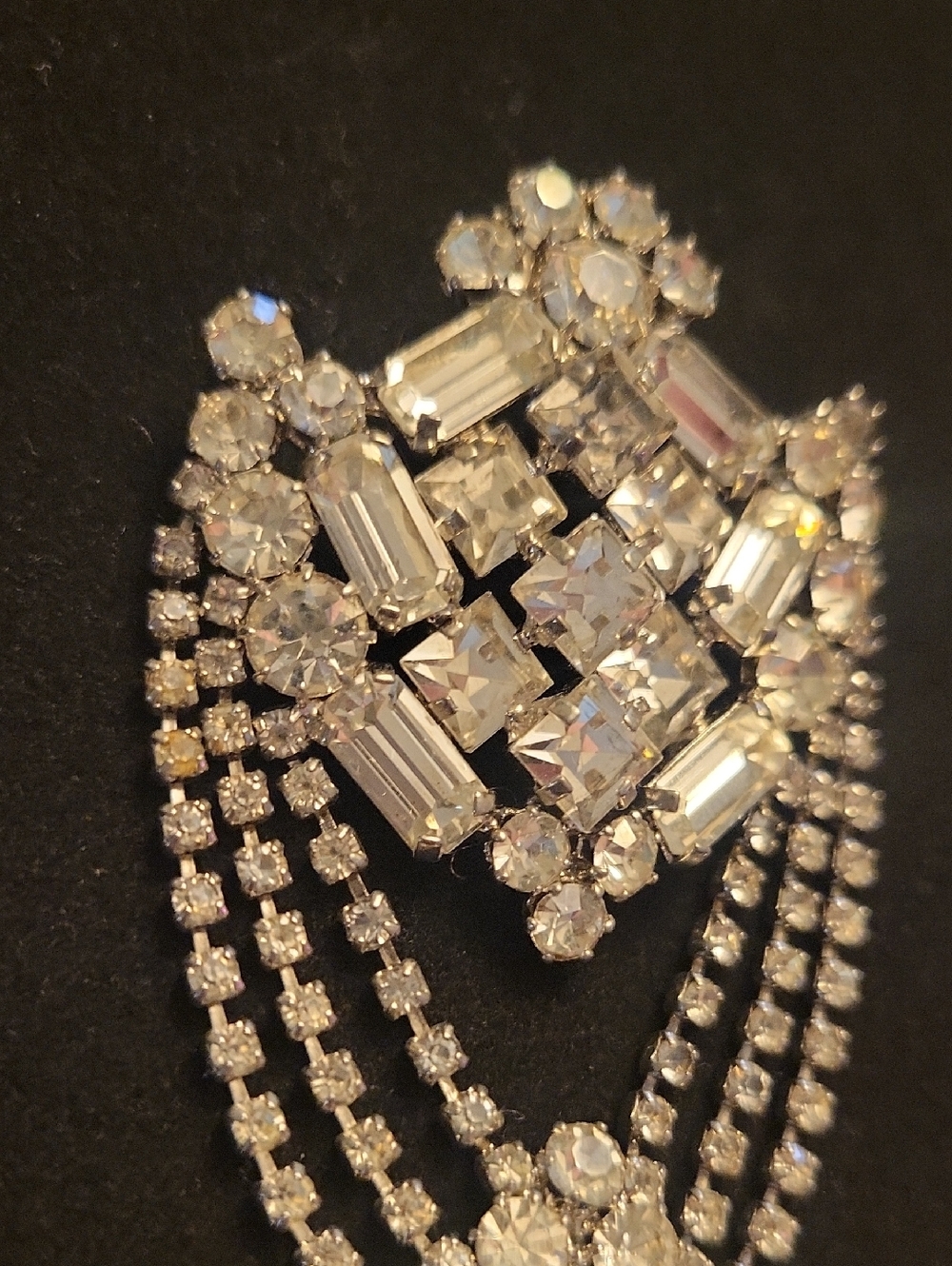 Chandelier Rhinestone Brooch - Picture 2 of 9